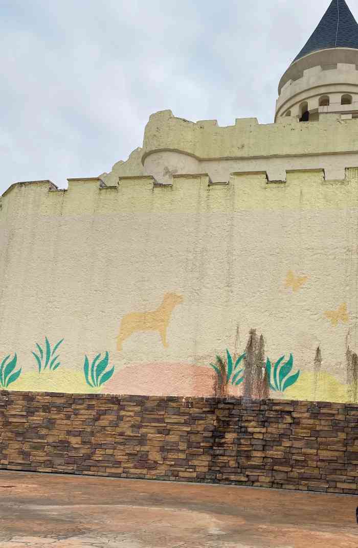 花都儿童公园-"小盆友玩的很开心,刚开发,还很多地方没对.