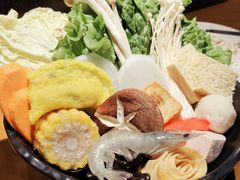 -呷哺呷哺(融创茂店)