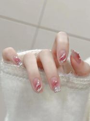 -悦指间美甲美睫