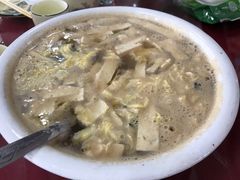 酸辣汤-北京龙庆四季香农家饭庄·灶台鱼·碳烤虹鳟鱼(龙庆峡店)