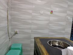 -石灰市毛记烧鸡公(解放碑店)