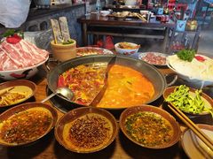 -萍姐火锅·公路夜市(武汉首店)