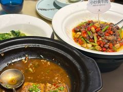 -佬麻雀·新湘菜(东方宝泰店)