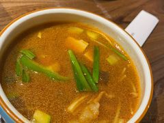 大酱汤-明洞阿姨·韩式酱蟹烤肉·创意料理(三元桥店)