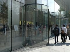 -Apple零售店(华贸购物中心店)