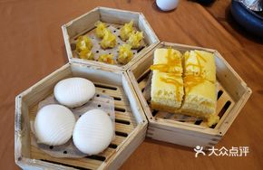 Dau Gu One-Product Oat Bread
