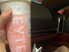 芝芝莓莓桃-喜茶(广州天汇igc店)