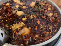 黑竹香鸡锅中魔芋-黑竹香鸡(营和巷店)