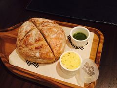 -恰餐厅及酒吧 CHAR Bar & Grill (北京丽都皇冠假日店)
