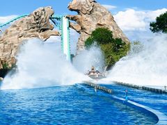 -七彩云南欢乐世界