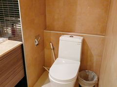 -西隆翠妮提酒店