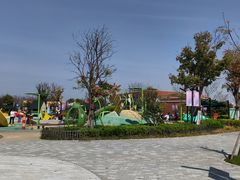 -季高兔窝窝亲子园(上海薰衣草公园店)