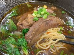 -尊品原汁牛肉面