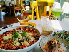 -龙门阵茶屋川菜馆(武康路店)