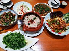 -老滇山寨•云南特色菜•地方菜•民族风情歌舞表演(金碧店)