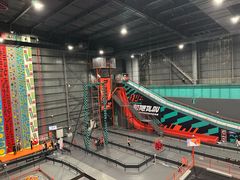 -极限PLAY运动娱乐新世界·团建派对表演休闲馆·室内高空游乐园