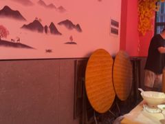 -老街烧烤大排档·地道湖北菜·龙虾馆(汉口火车站店)