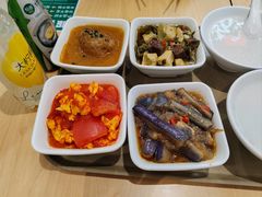 -老乡鸡(上海巴黎春天浦建店)