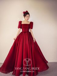-洋洋婚纱品牌集合店