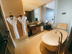 -广州天河希尔顿酒店