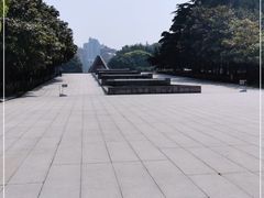 -上海市龙华烈士陵园