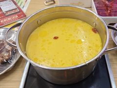 -杨老板·海鲜集市火锅·鲜切牛肉(中防万宝店)