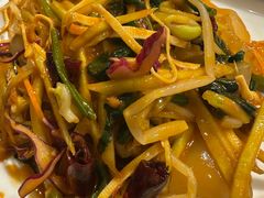 -万里闯关东铁锅炖菜馆(高新旗舰店)