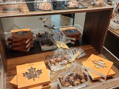 -Laderach 莱德拉(上海环贸iapm店)