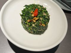 松子马兰头-晓淮山·扬州早茶·淮扬菜(龙阳广场店)