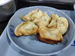 -天天锅贴王(迎凤街店)