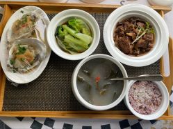 -臻康乃馨月子中心(集美店)
