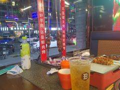 -路边边地标烧烤·川菜·小龙虾·音乐酒馆(良乡长虹店)