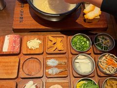 -银米·云南传统过桥米线(双廊黑金冠店)