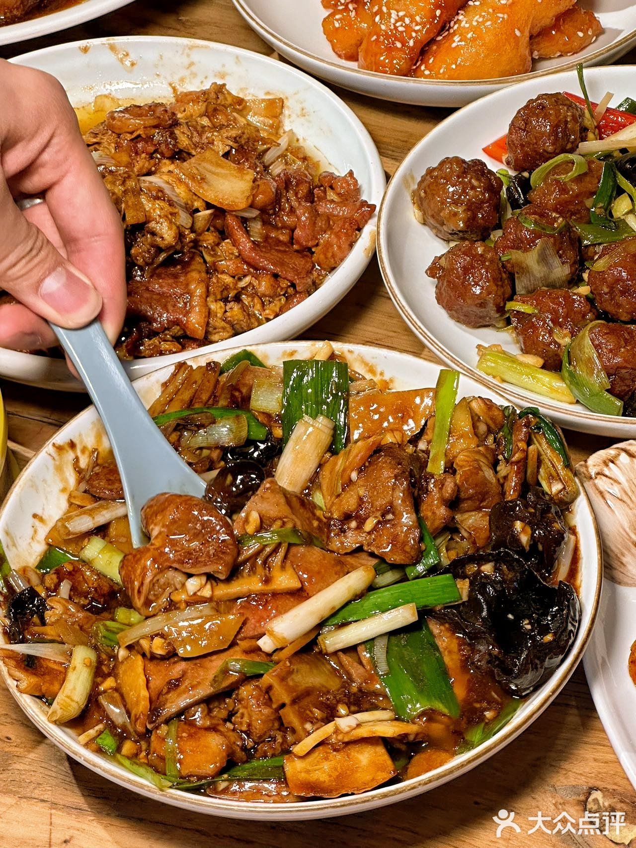 认准北京大爷大妈排队的店准没错！这家烤鸭🐮