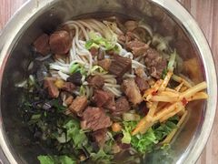 -晏家生料王(民主路店)