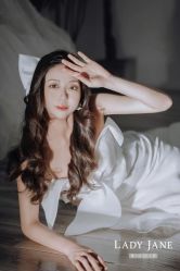 -Lady  Jane高端婚纱礼服馆
