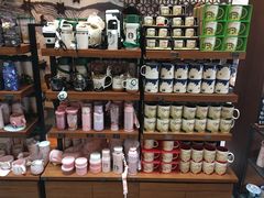 零售区-星巴克臻选(成都宽窄巷子店)