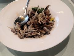 -海派美食·家宴海鲜青岛菜·石锅鲽鱼头(东方城店)