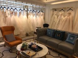 点击看大图 -拉瑞娜LaReine婚纱礼服高级定制