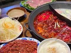 -萍姐火锅·公路夜市(武汉首店)