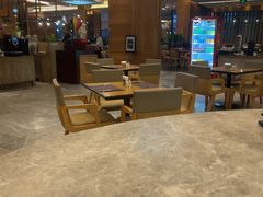 -华邑酒店·鲜艳全日自助餐厅