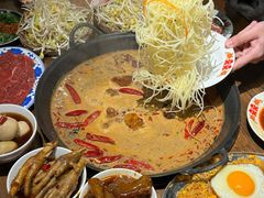 -萍姐火锅·公路夜市(武汉首店)