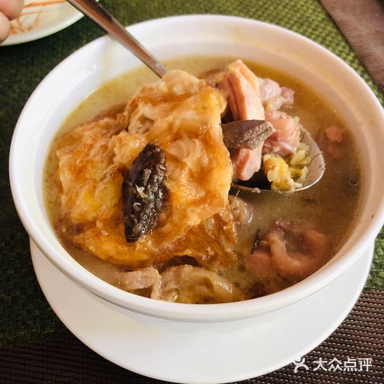 翡翠宫西餐酒廊(聚豪华庭店)