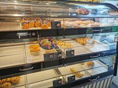 面包甜点陈列柜-Caidie Bakery采蝶轩(人民东路店)