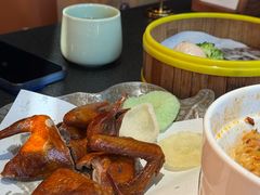 -蝴蝶里·粤菜·点心(滨江龙湖店)