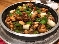 石锅蛙仔-荣小馆(椒江青悦城店)