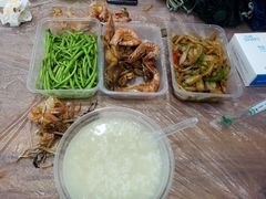 -蓝精灵饺子店