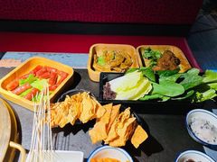 -九鼎轩脆毛肚火锅(南京东路店)