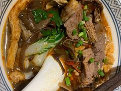 -粉吖吖·邵阳米粉(体育西路店)
