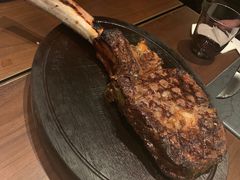 -恰餐厅及酒吧 CHAR Bar & Grill (北京丽都皇冠假日店)